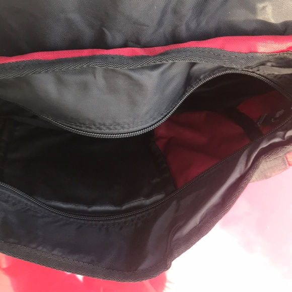 LL Bean cross body bag in excellent condition - Picture 8 of 8